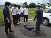 幹線用水路の見学の様子